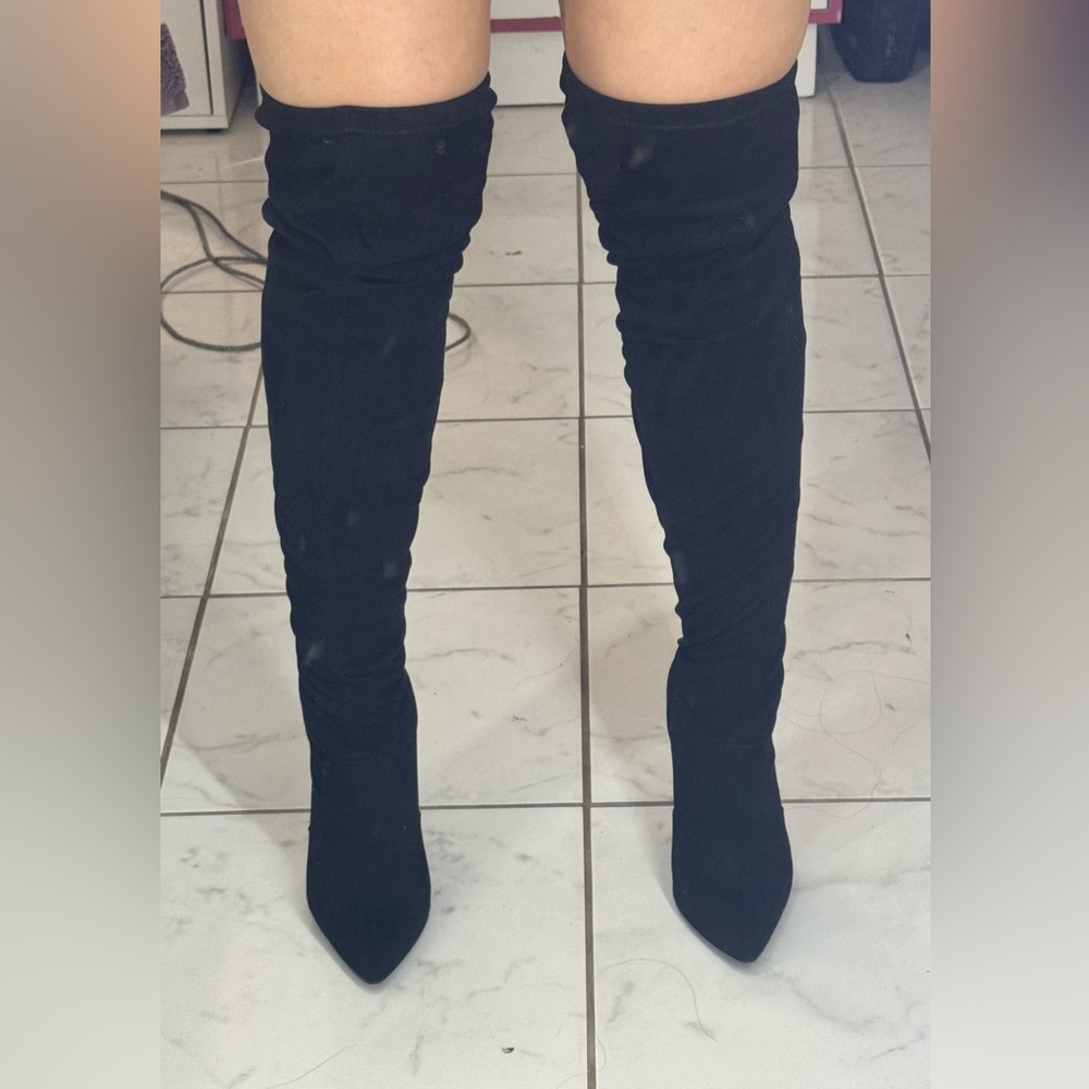 Sue Elegant Black Over-the-Knee Boots